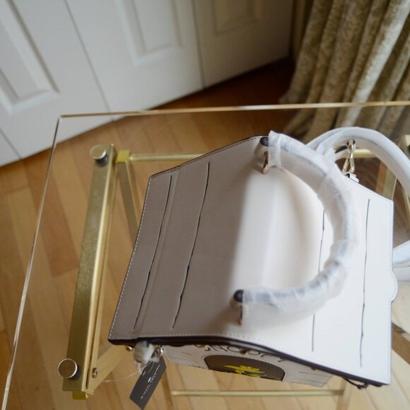 Kate Spade Peanuts X KSNY Snoopy 3D Dog House Crossbody KM630 - Picture 10 of 13